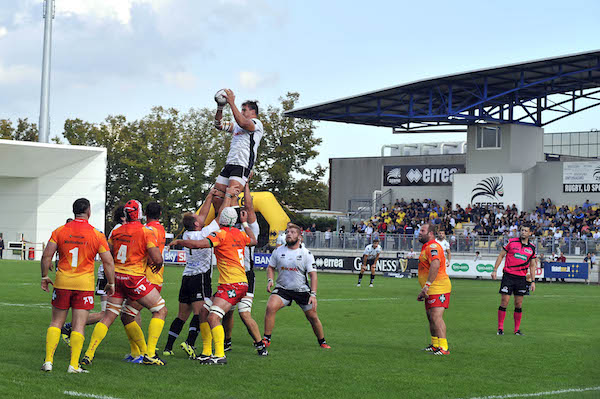 Van Schalkwyk vs Scarlets